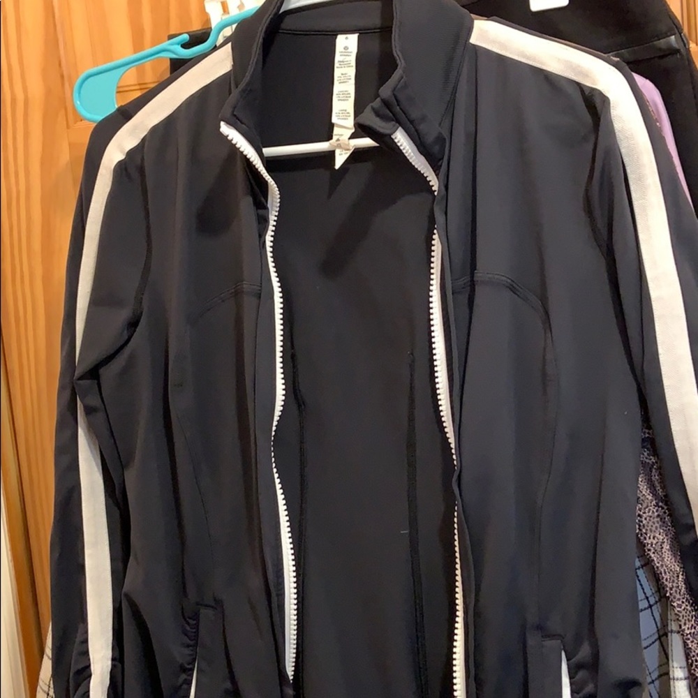 Lululemon Zip Up Jacket - Black with White